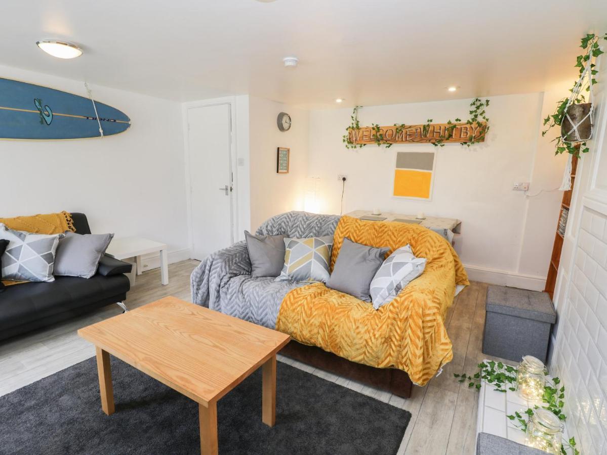 Appartamento The Surfers Bolt Hole Whitby Esterno foto